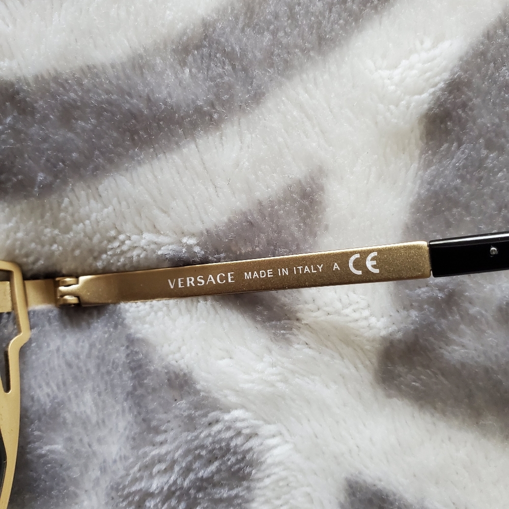 Versace sunglasses - Picture 6 of 8